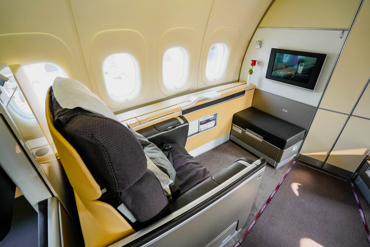 Lufthansa B747-8 First Class Seat 1A - Cherag Dubash
