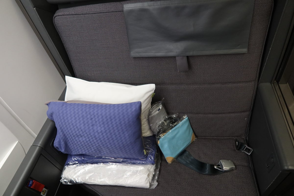 ANA The Room Seat Amenities